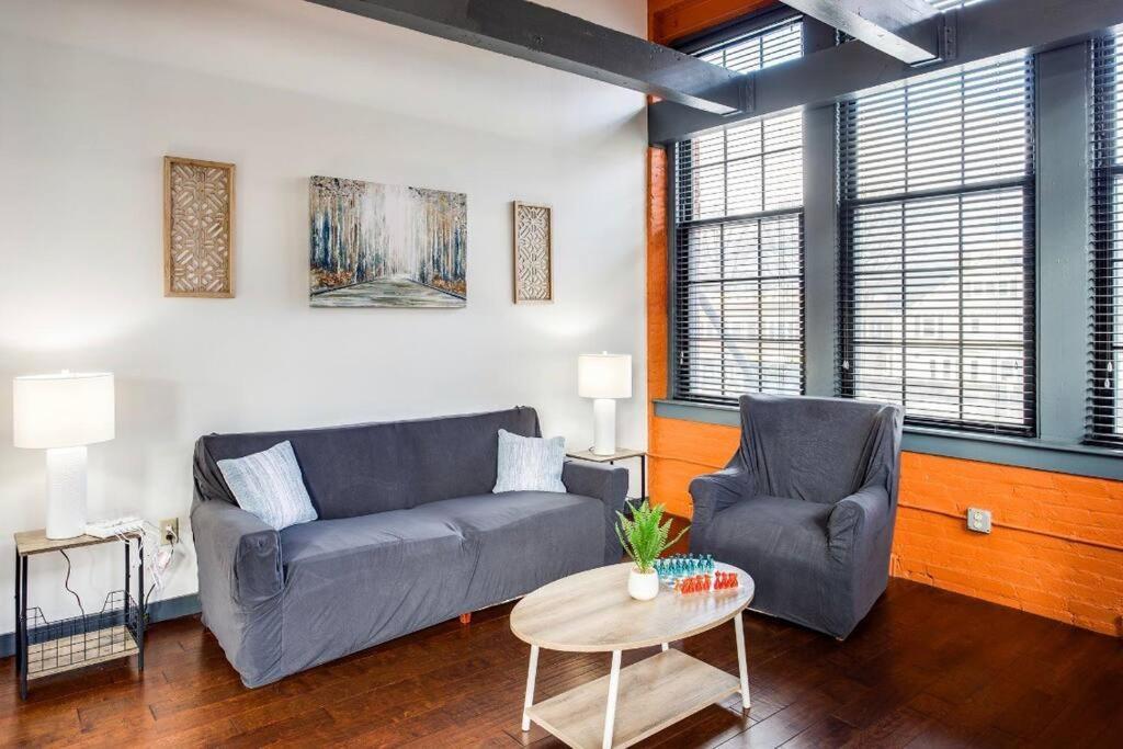 Centric Modern Loft W/ King Beds & Smart Gametable Villa Rochester Bagian luar foto