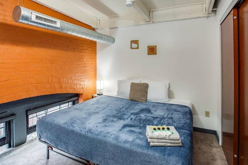 Centric Modern Loft W/ King Beds & Smart Gametable Villa Rochester Bagian luar foto